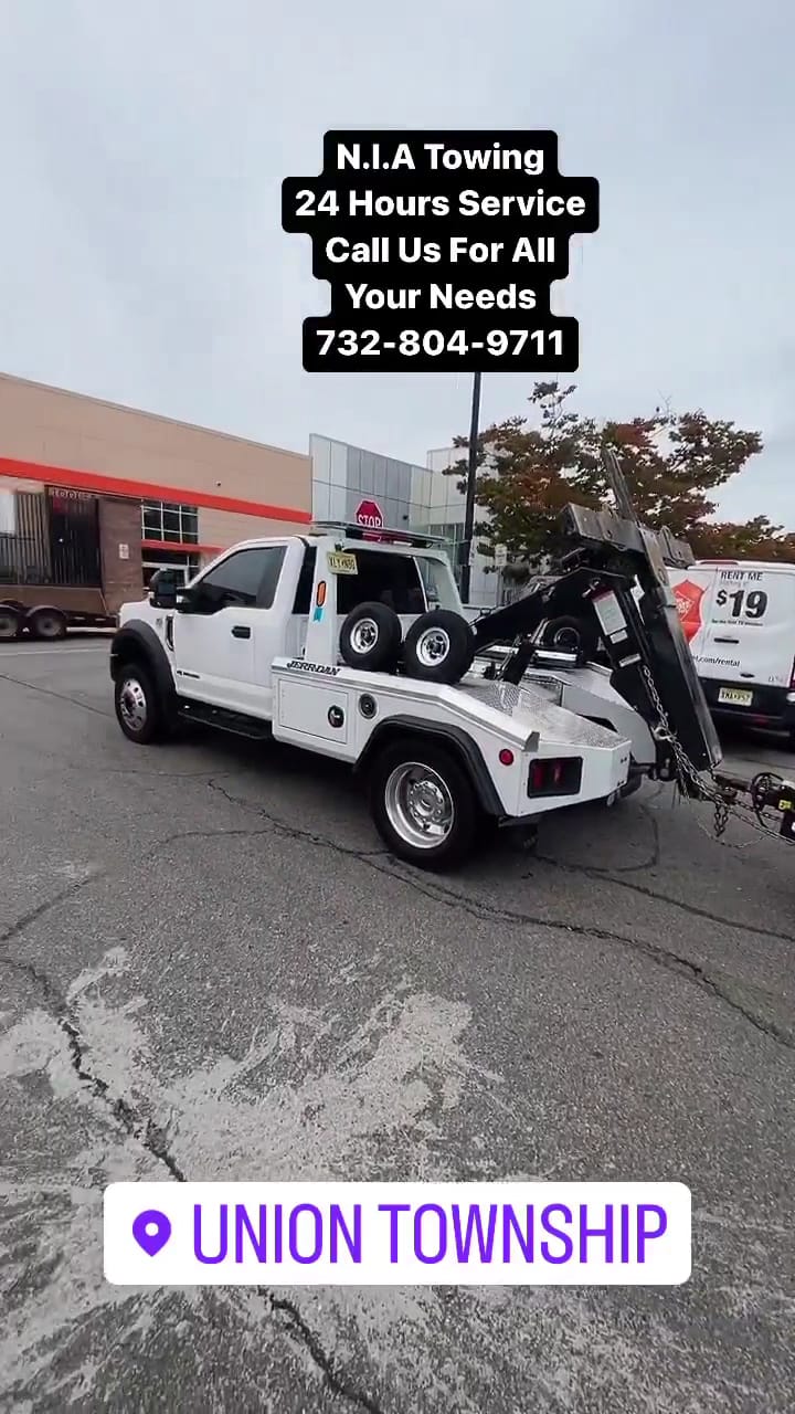 Flatbed on a call in Union Township by N.I.A Towing, Union